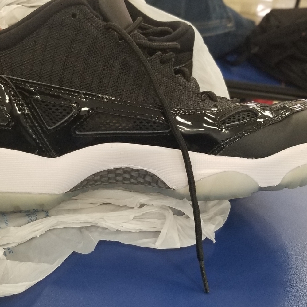 Men's Jordan retro 11